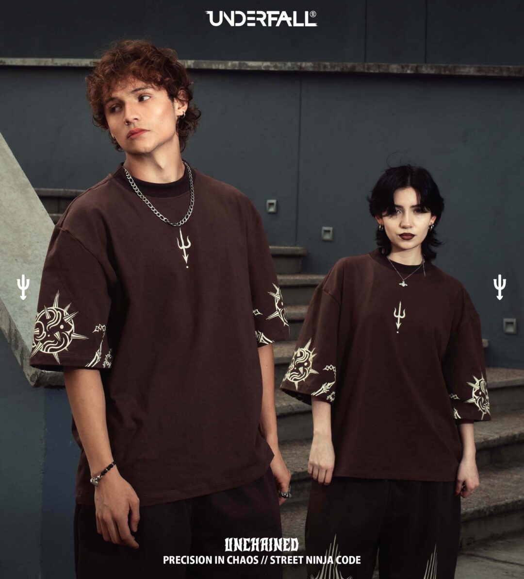 Camiseta / Unchained